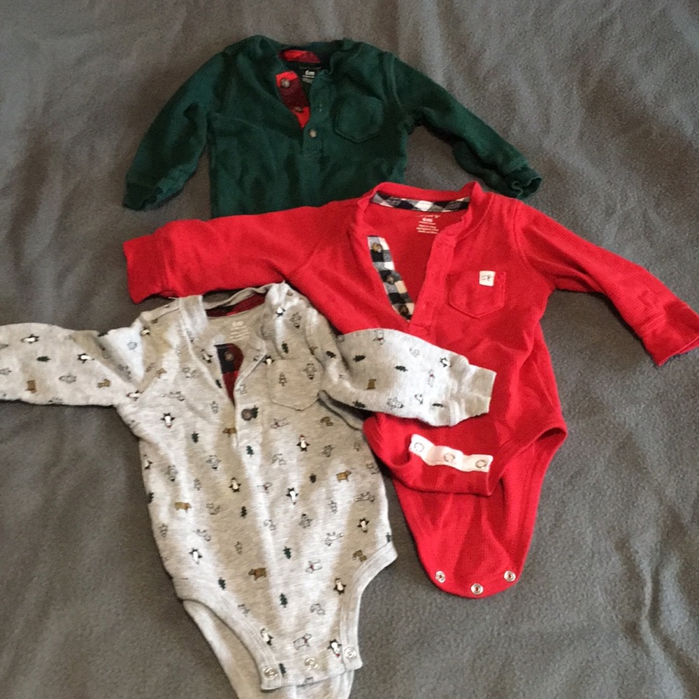 Carter’s thermal onesies size 6mo